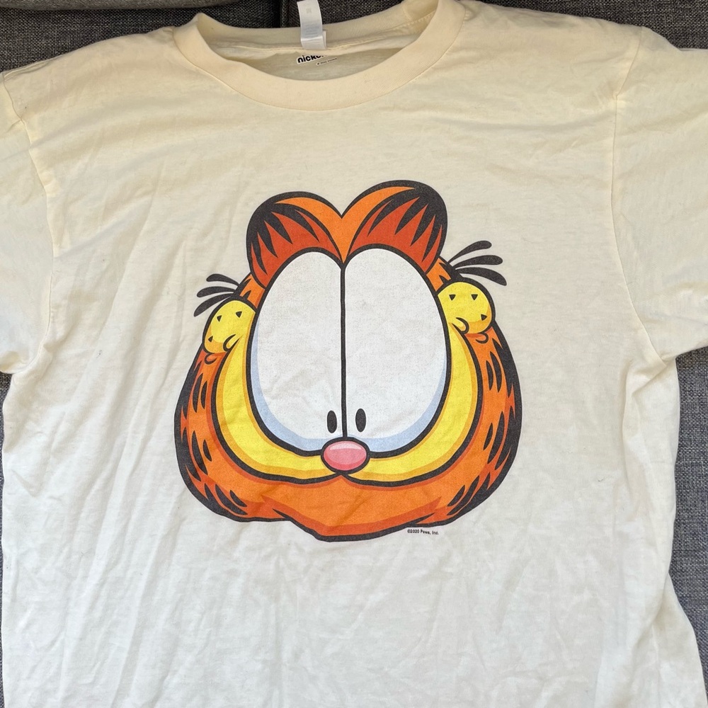 Garfield Graphic T-Shirt